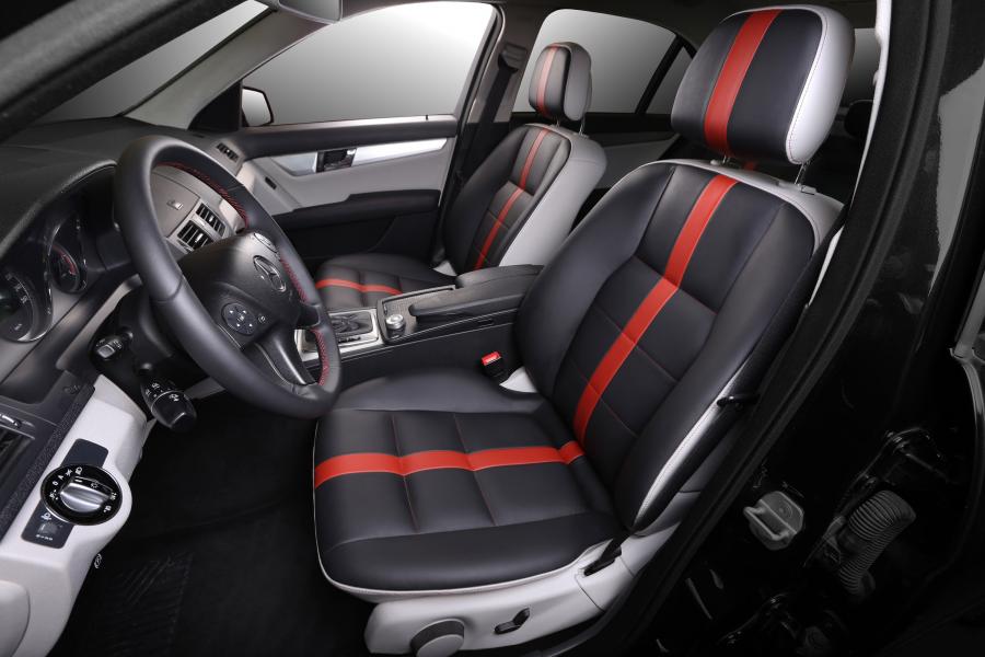 Интерьер Mercedes-Benz C-Class by Carbon Motors 2016 года  (фото 6 из 17)
